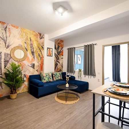 Old Town Charm - Modern & Comfortable Accommodation In The Heart Of The City Bukarest Exteriör bild