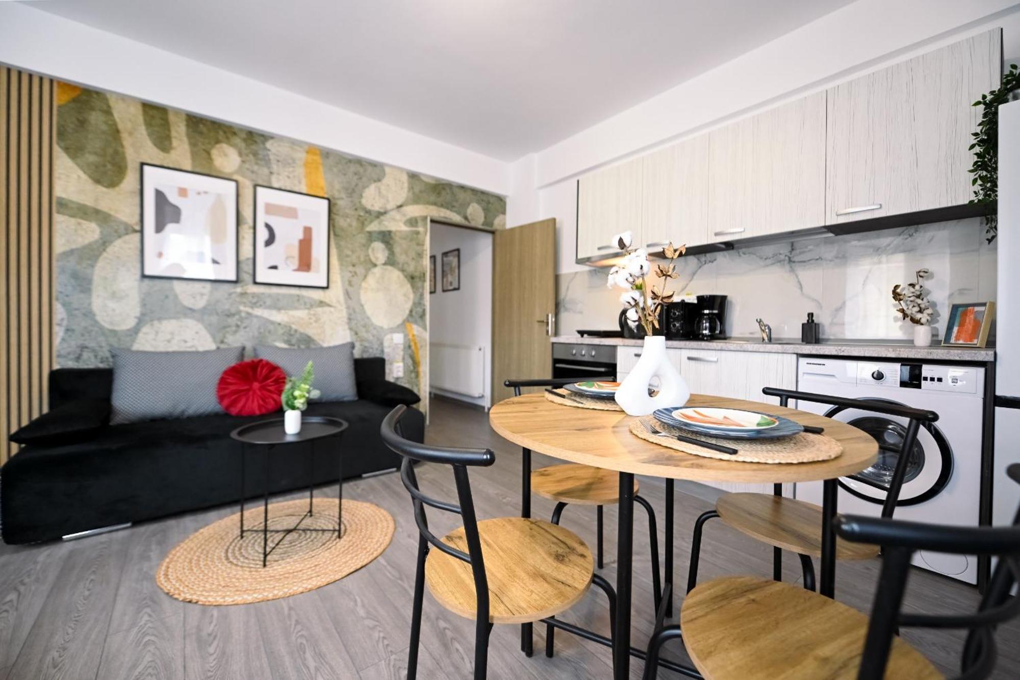 Old Town Charm - Modern & Comfortable Accommodation In The Heart Of The City Bukarest Exteriör bild